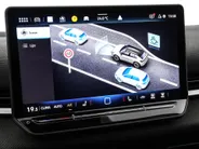 Volkswagen T-Roc Life First Edition 1.5 eTSI 116 PK 7 versn. DSG · Comfort Pakket · Trekhaak · Voorraad OUTLET · Prijs is inclusief inruilpremie ·