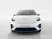Kia e-Niro DynamicLine 64 kWh | Climate control | Navigatie | 17 inch LM-velgen | Keyless | AppleCarPlay-Android Auto | Parkeercamera | SOH 99.3% |