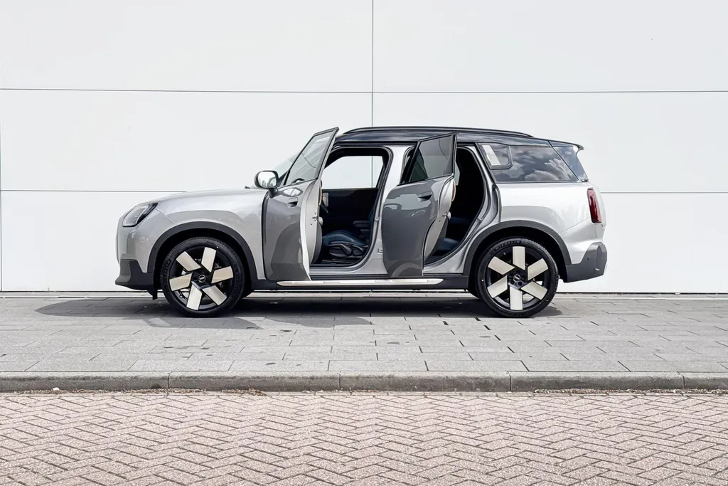 MINI Countryman C Favoured M Plus