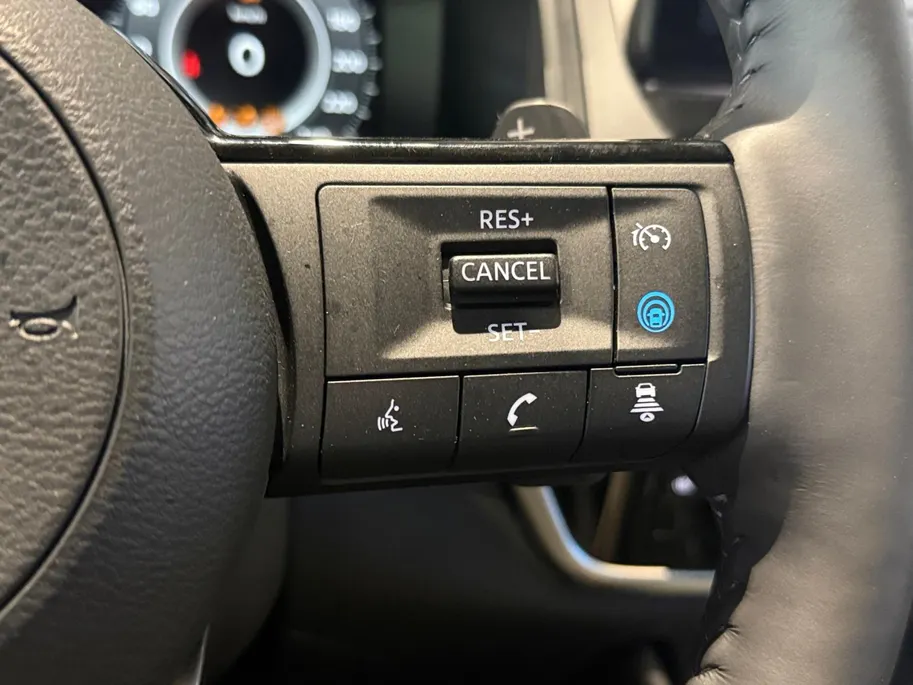 Nissan QASHQAI 1.3 MHEV Xtronic N-Connecta *Automaat*Panorama*Navi+Camera360*Climate*Adaptive Cruise*Stoel/Stuur Verw.*Luxe Auto!