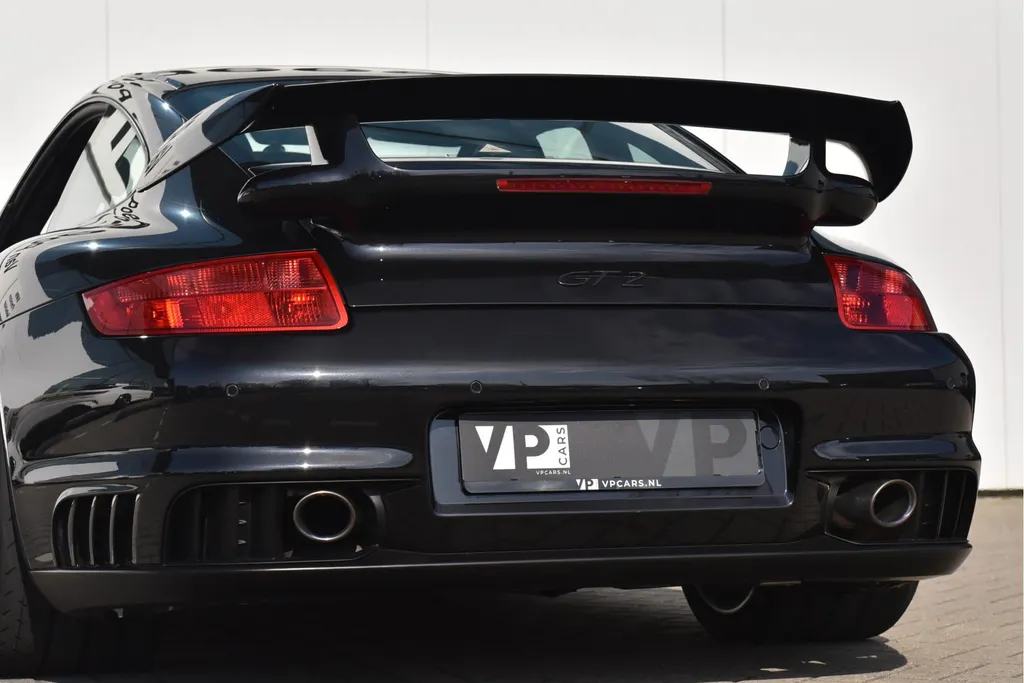 Porsche 911 3.6 GT2