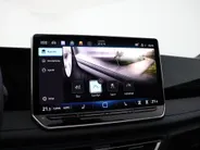 Volkswagen Tiguan 1.5 eHybrid 204pk DSG R-Line Edition · Panoramadak · 360 Camera · Harman Kardon · Keyless · Matrix LED · Stuur- & Stoelverwarming · Garantie t/m 15-09-2030 of 100.000km