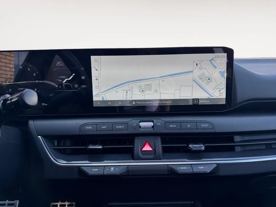 Kia K4 Sportswagon 1.0 T-GDi MHEV GT-Line Launch Edition | Schuif/kantel dak | Navigatie | Climate control | Elektrische stoel verstelling | Stoel+ Stuur verwarming