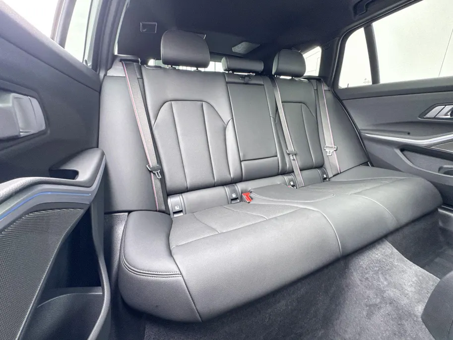 BMW 3 Serie Touring 330e