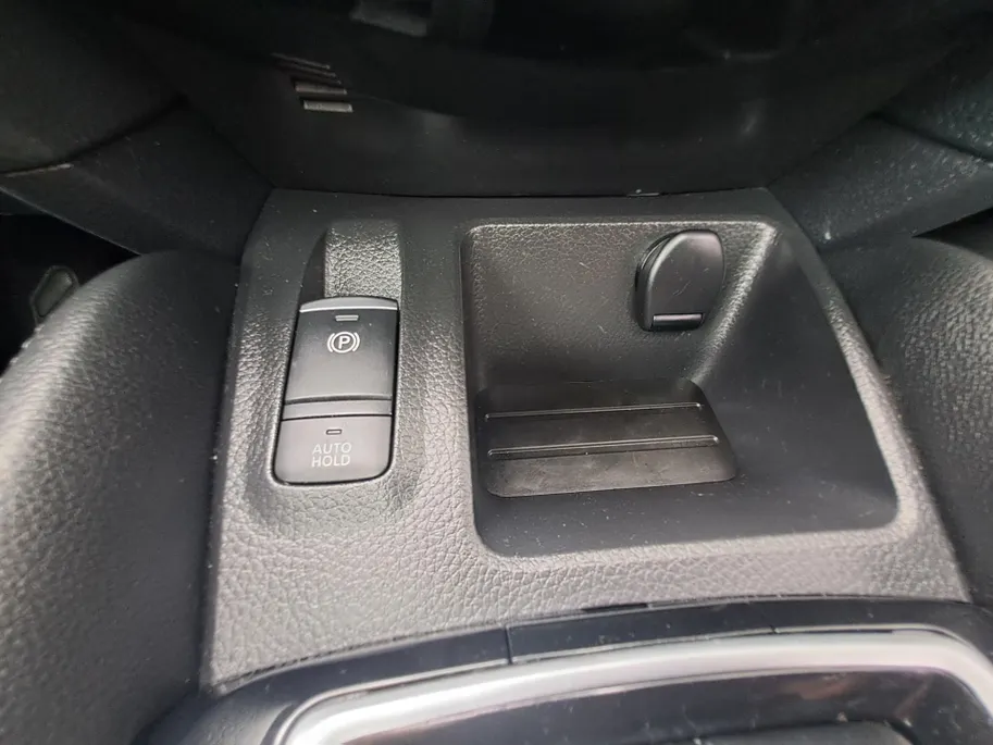 Nissan QASHQAI 1.3 DIG-T Design Edition | Automaat | Trekhaak | Pano Dak | Navi | Cruise | Camera | Apple Carplay/Android Auto | Stoel verrw.