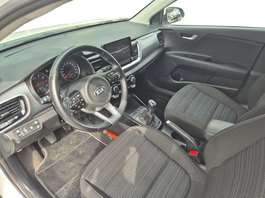 Kia Stonic 1.0 T-GDi MHEV DynamicPlusLine | Airco | Navi | Camera | LM Velgen | Privacy Glass |