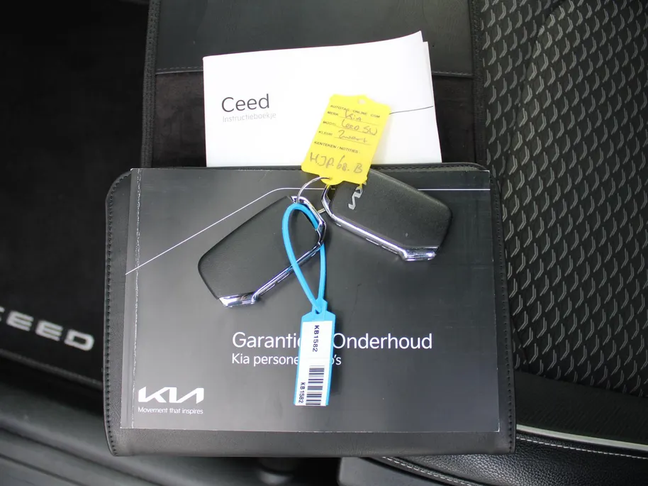 Kia Ceed Sportswagon 1.5 T-GDi DynamicPlusLine | Stoel- & stuurverwarming | Camera | Clima | Cruise adapt. | LED | Navi | Elek. achterklep | 16' LM |
