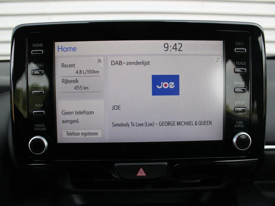 Mazda 2 Hybrid 1.5 Agile | Comfort pakket | CarPlay | Camera | Stuur-/stoelverwarming | Cruise adapt. | 15' LM |