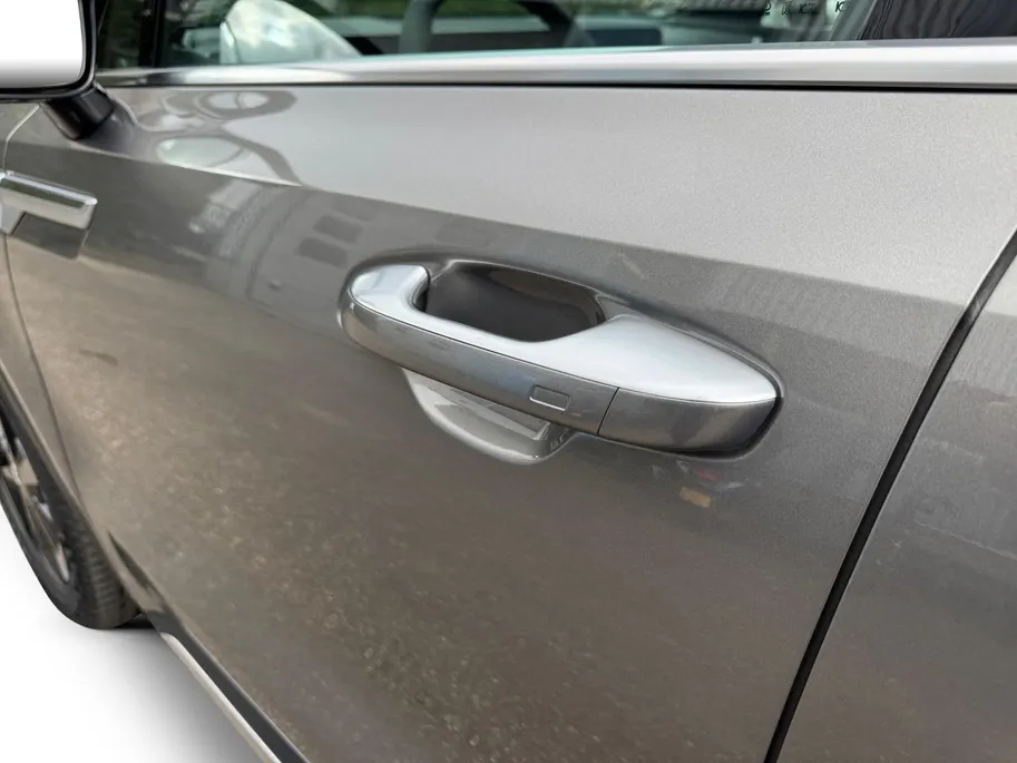 Kia Sorento 1.6 T-GDi Plug-in Hybrid 4WD ExecutiveLine 7p | Bel voor info | 253 pk | Head-up display | Nu €3000 Inruilpremie!