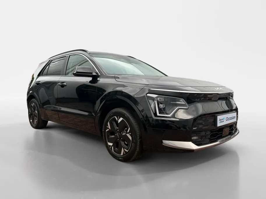 Kia Niro EV ExecutiveLine 64.8 kWh | Meest luxe uitvoering | Head up display | Stoelverwarming en ventilatie | Schuif/ Kantel dak | Cruise Control Adaptief | Carplay | Fabrieksgarantie t/m 4-2032 | NAP