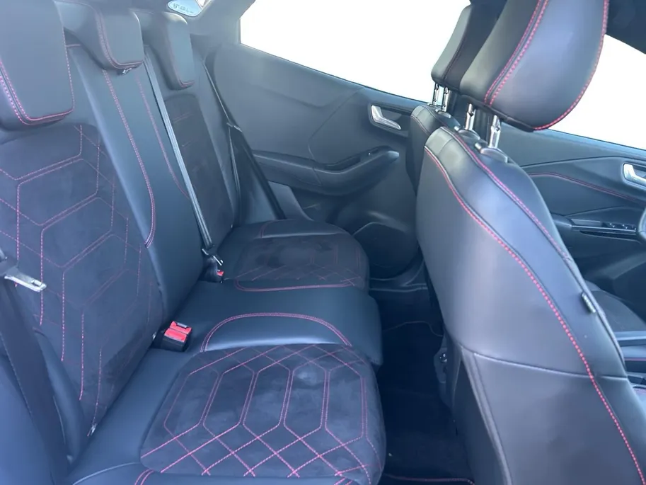 Ford Puma 1.0 EcoBoost Hybrid ST-Line X | Adaptieve Cruise Control | Elektr. Achterklep | Stoel/Stuur/Voorruitverwarming | Dodehoek Detectie | Apple/Android Carplay |