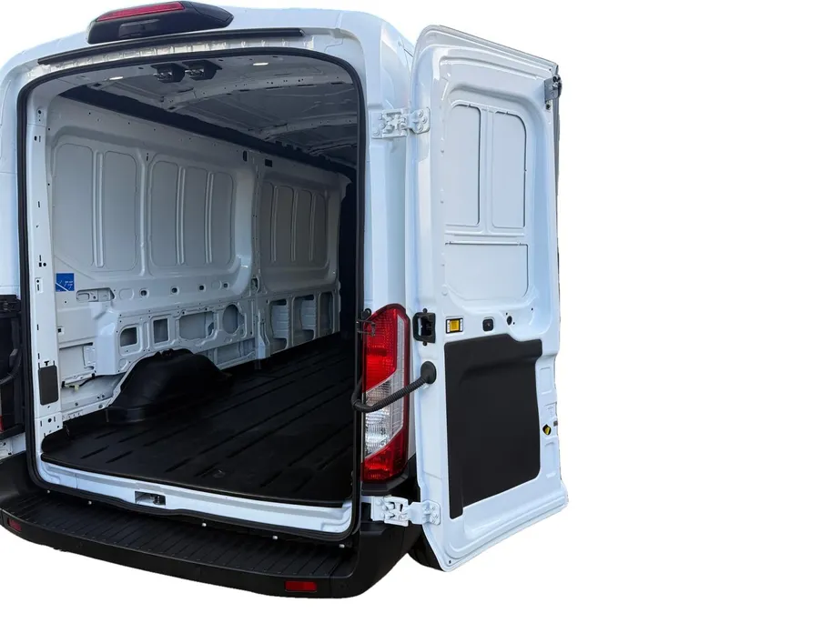 Ford E-Transit 350 L3H2 Trend 68 kWh | Volledig elektrisch | Driver assistance pack Ultimate | Navigatie | Parkeersensoren V+A | 16' Lichtmetalen velgen |