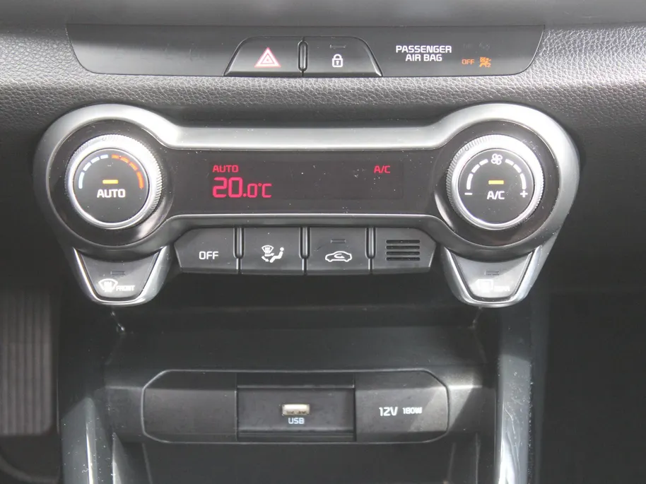 Kia Stonic 1.0 T-GDi MHEV DynamicPlusLine | Camera | Clima | Cruise | 16' LM | LED | Navi | Apple Carplay/Android Auto | Keyless | Automaat |
