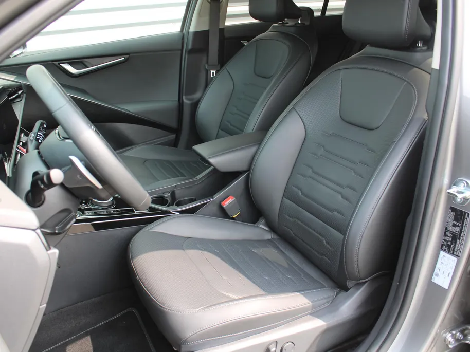 Kia Niro EV Edition Advanced 64.8 kWh | Stuur-/stoelverwarming | Elektr. stoelverstelling | Camera | Cruise adapt. | 17'LM | Clima | 17% bijtelling |