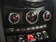 MINI Cooper 5-deurs Cooper Camden Edition