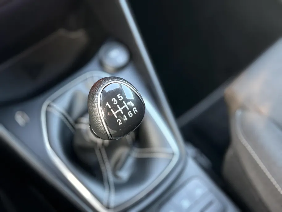 Ford Fiesta 1.0 EcoBoost Hybrid Titanium WINTER PACK | KEYLESS ENTRY | PARKEER SENSOREN ACHTER | APPLE CARPLAY / ANDROID AUTO